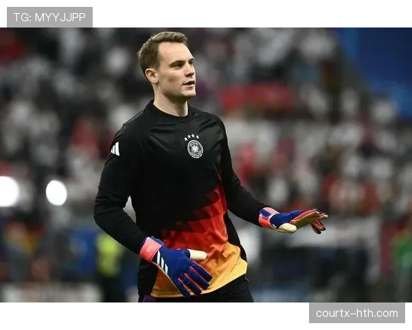 诺伊尔状态回暖，神勇扑救再现顶级门将风采